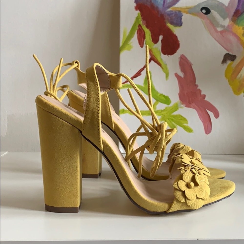Yellow Lace up Chunky Sandals w/ Floral details